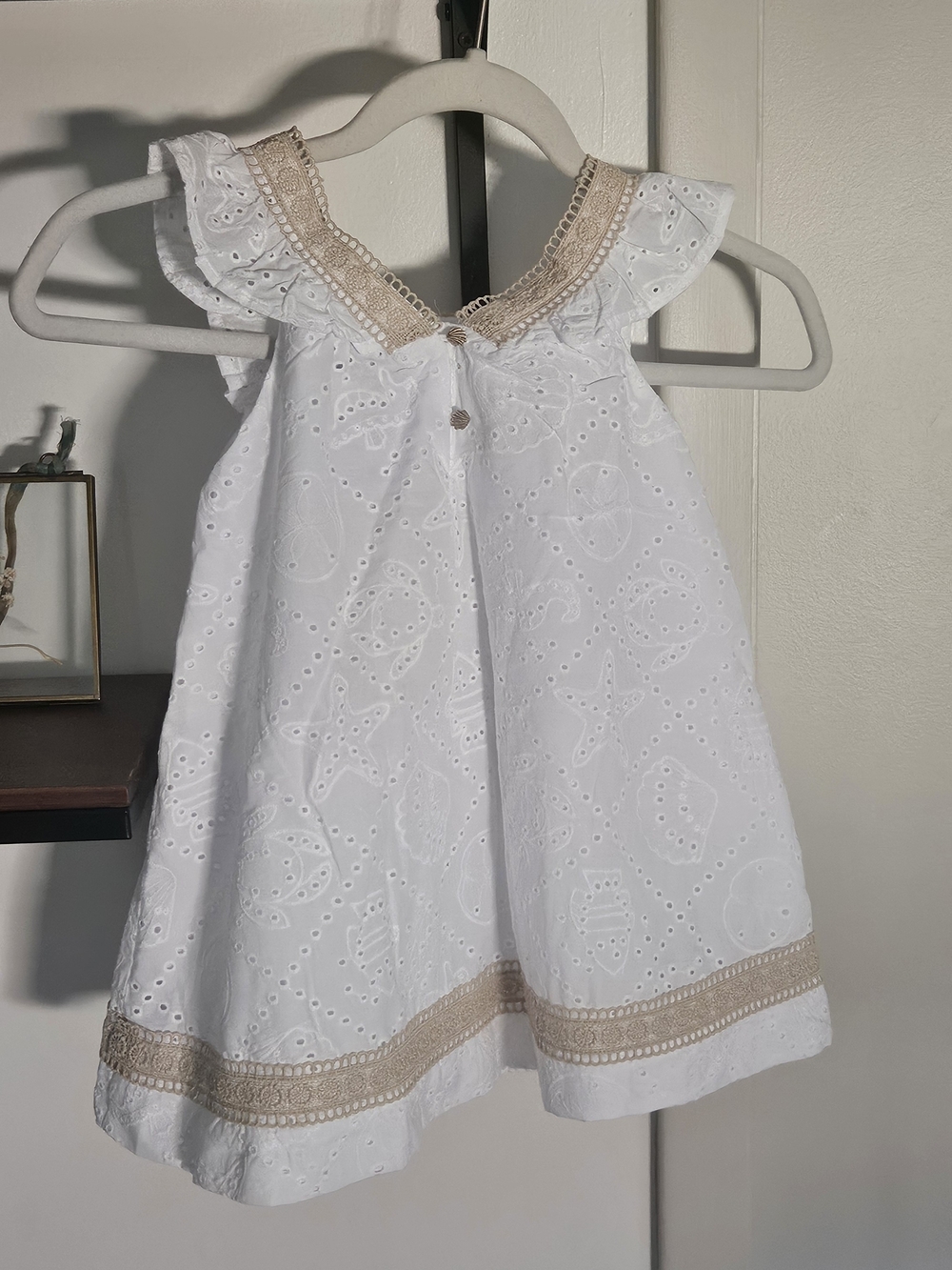 cupcakes & cashmere White Eyelet Dress with Beige Crochet Trim - Picture 4 of 6
